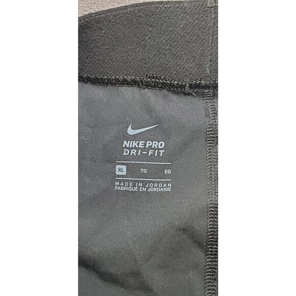 Nike Pro Women’s Size XL Black Athletic Leggings Outdoor Running Activewear C12 - Picture 6 of 10